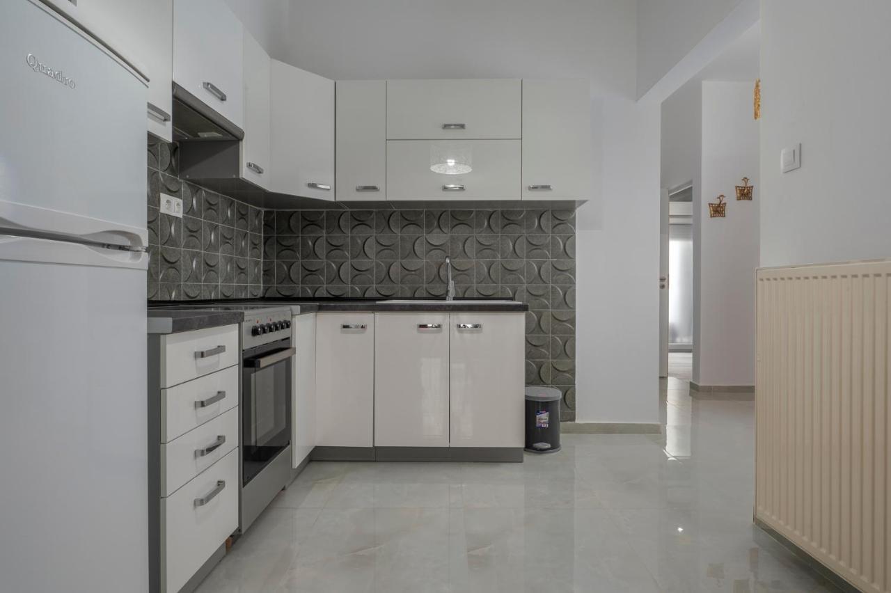 Kosmos Service Apartment City Center 3 With Additional Cost Parking Tesalónica Exterior foto